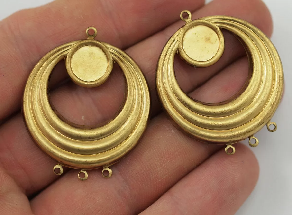 2 Vintage Raw Brass Pendant Setting With 9 Mm Cameo Base And 3 Loops