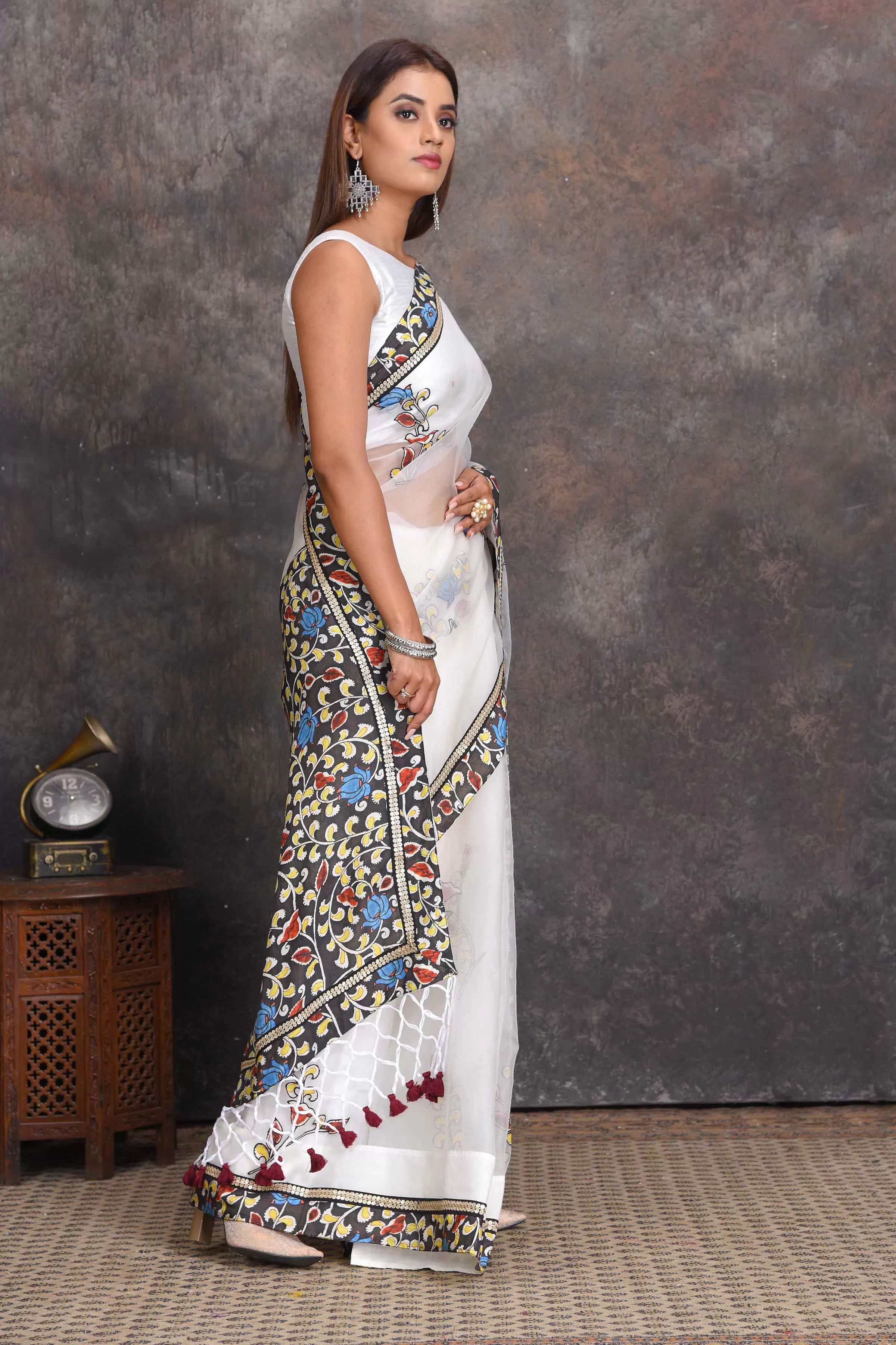 90N613 Off-White Organza Kalamkari Saree