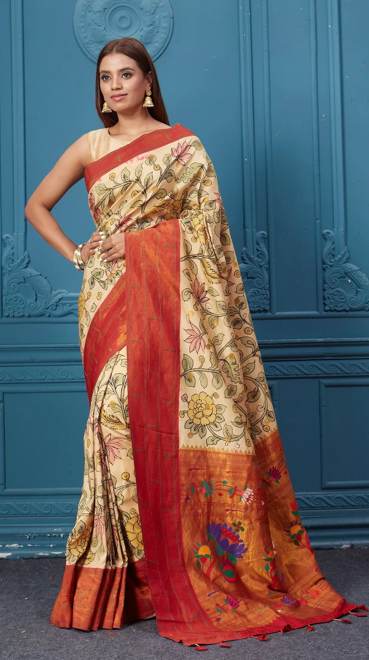 91A014 Cream Kalamkari Paithani Saree with Red Zari Border