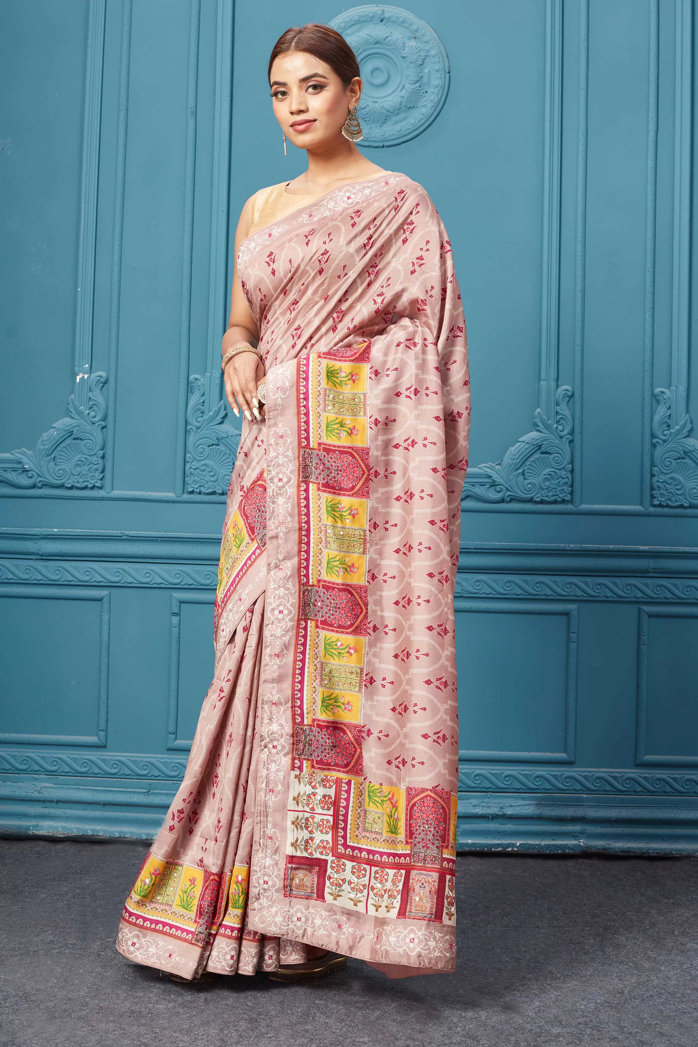 91A101 Peach Embroidered Mulberrry Silk Saree Set