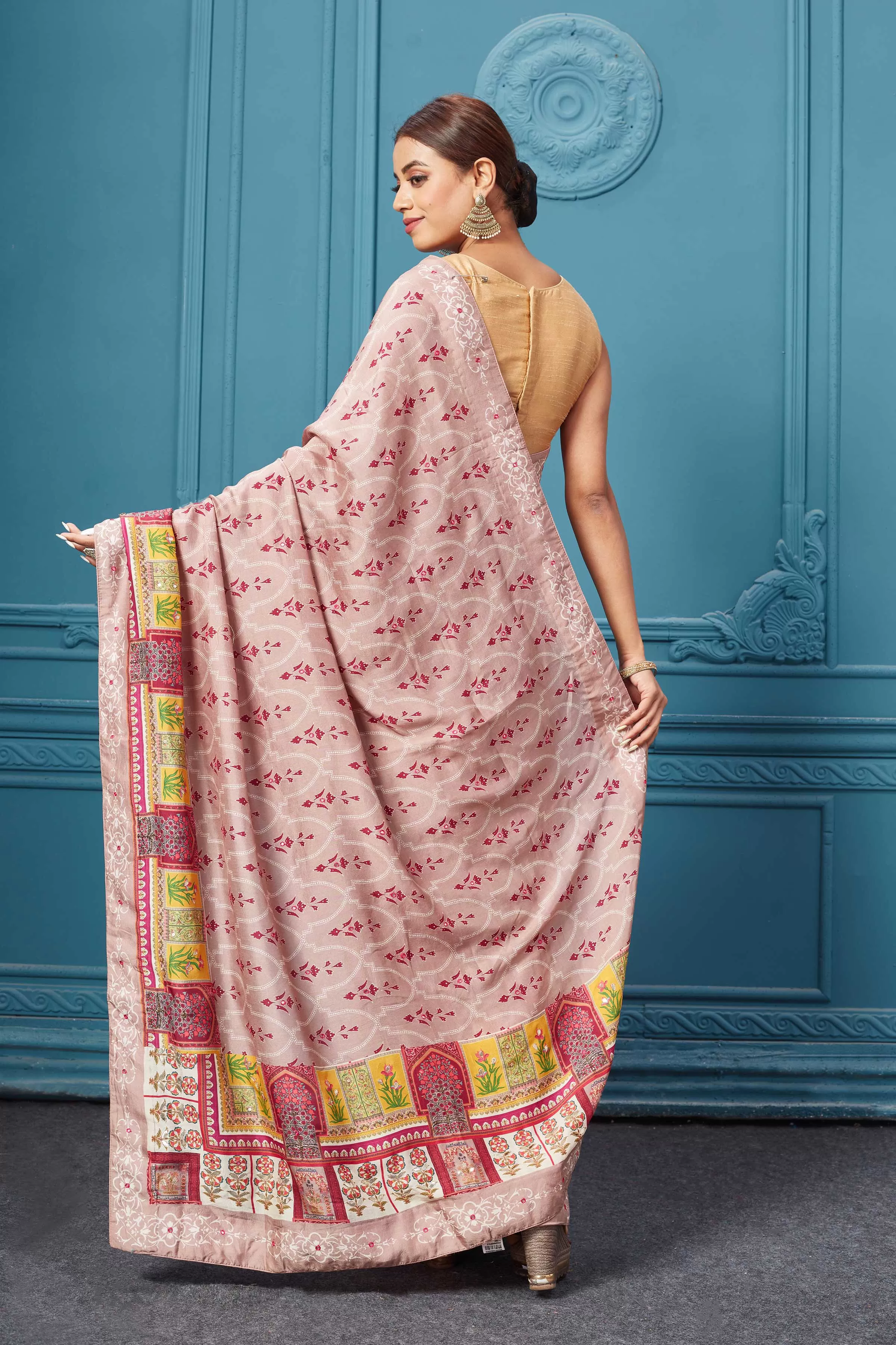 91A101 Peach Embroidered Mulberrry Silk Saree Set