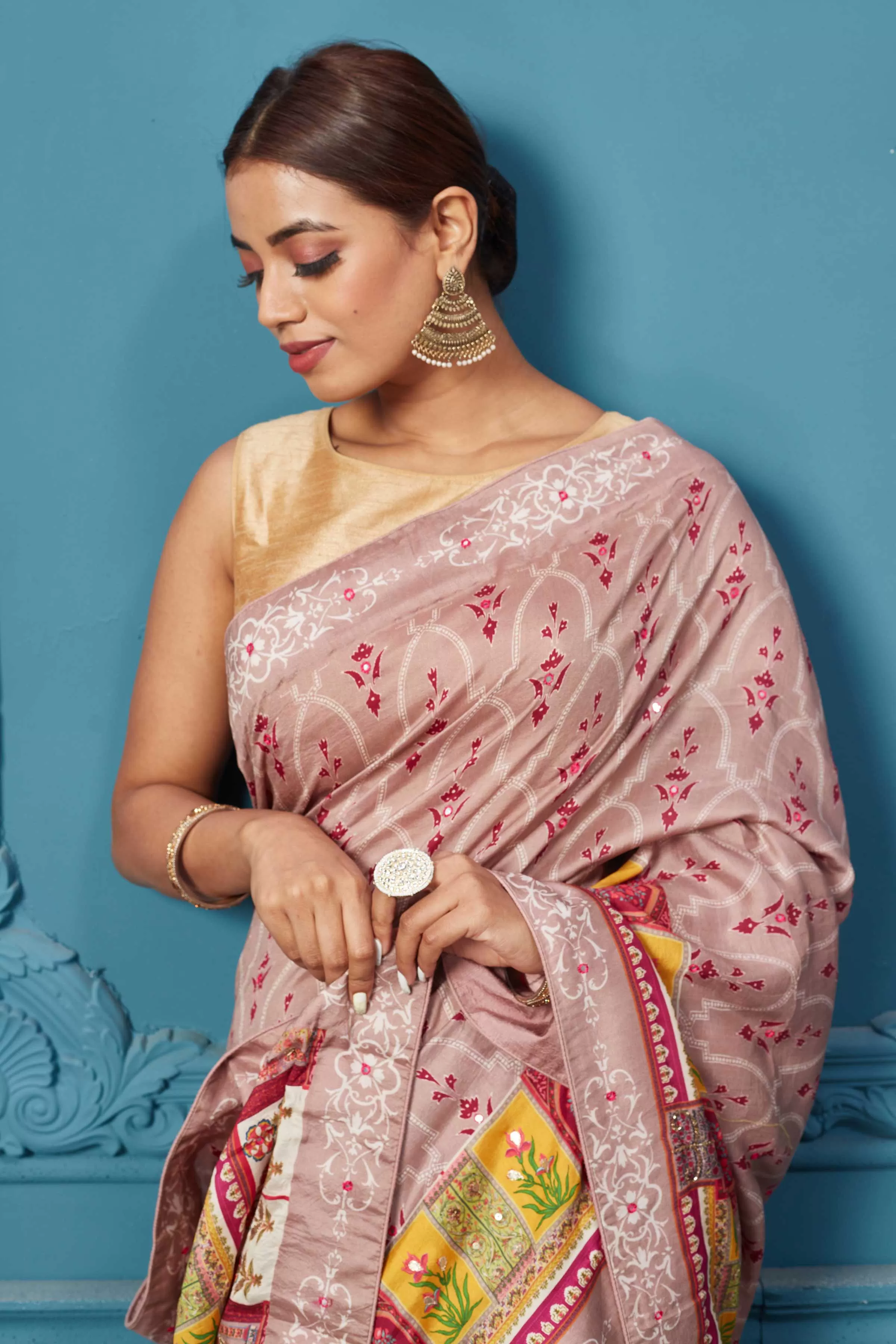 91A101 Peach Embroidered Mulberrry Silk Saree Set