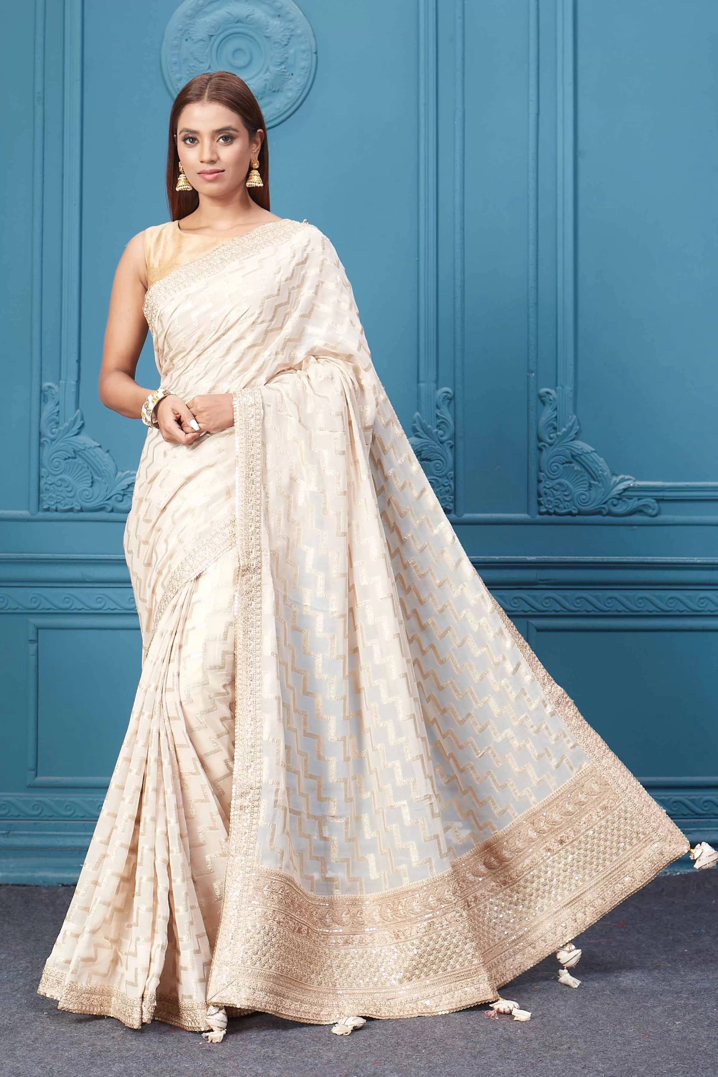 91A104 Off-White Embroidered Georgette Saree with Saree Blouse