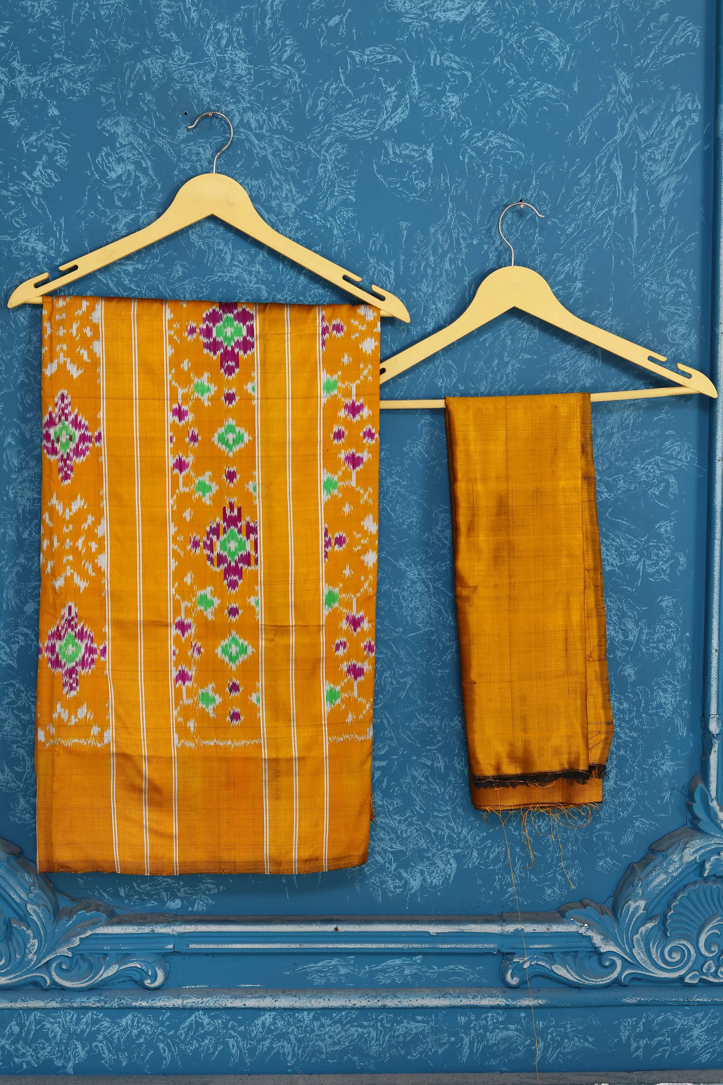 91A447 Mustard Pochampally Ikkat Saree