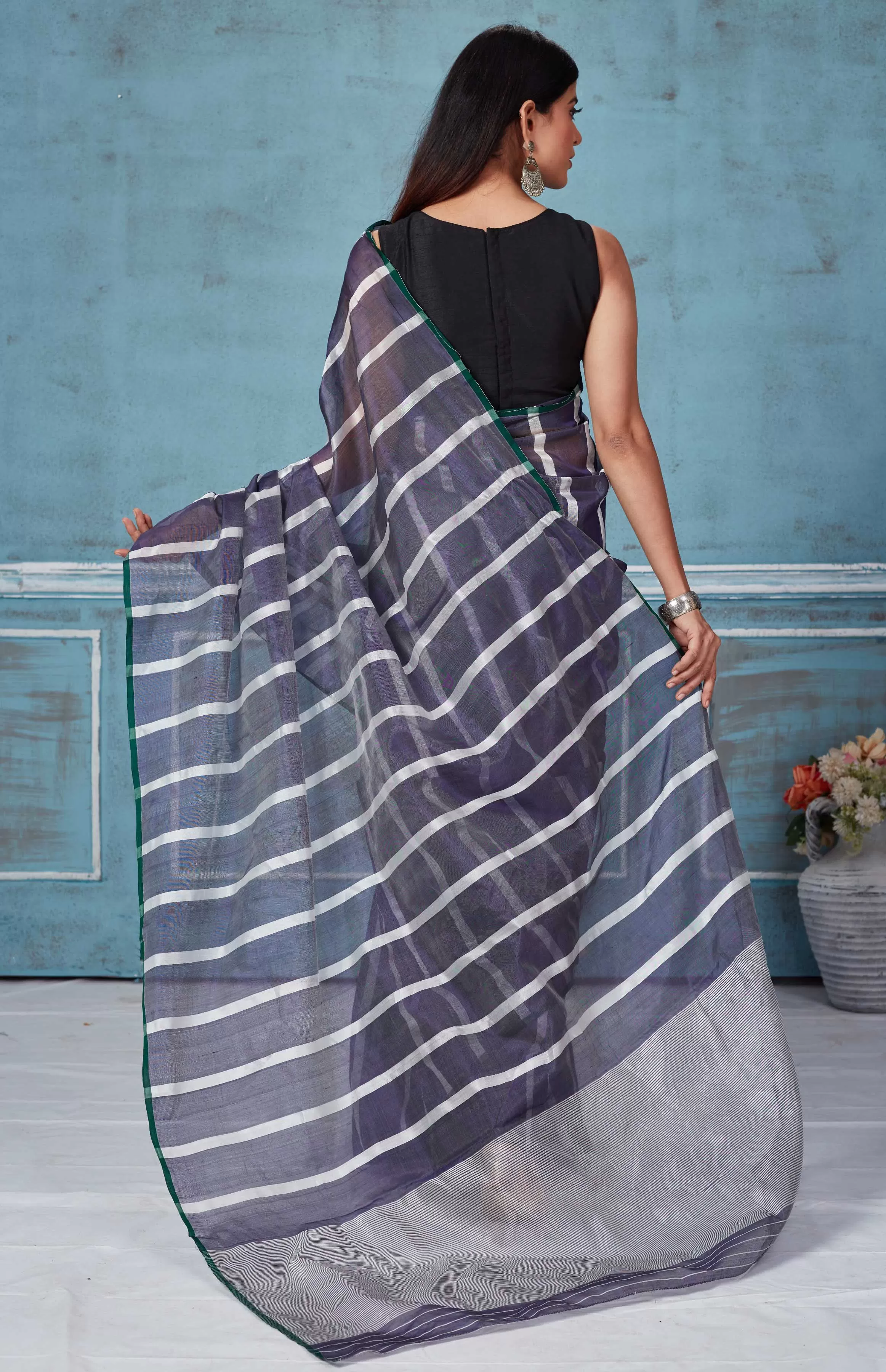 92A160 Blue And White Stripes Pattu Silk Saree