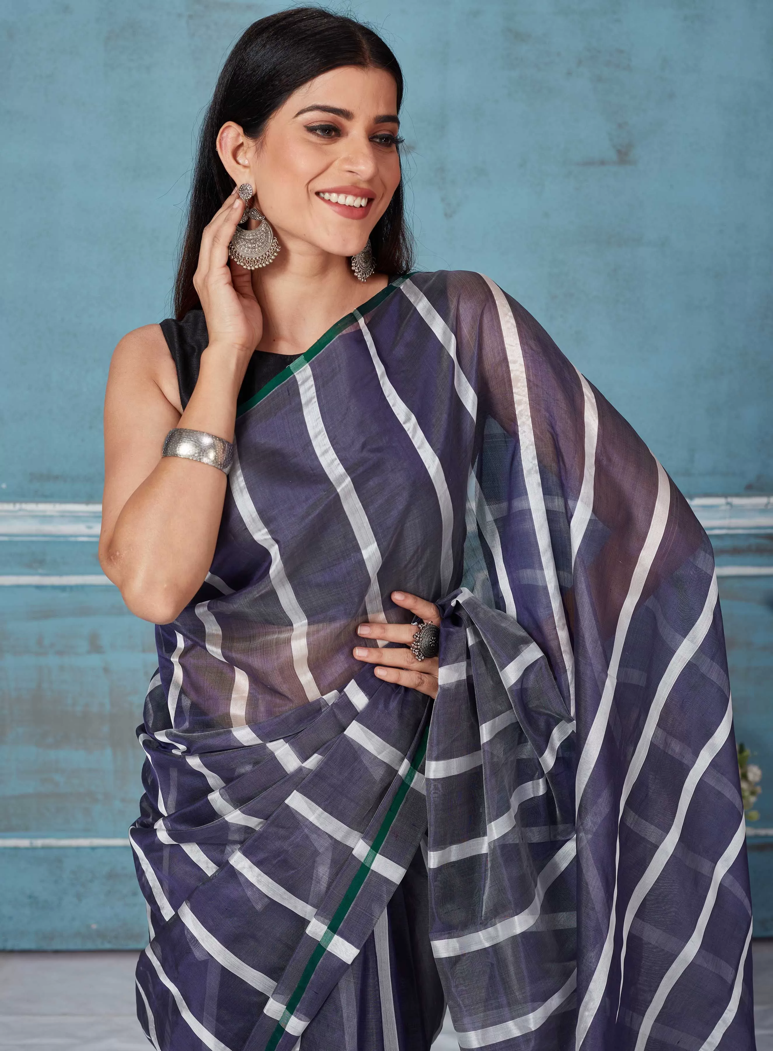 92A160 Blue And White Stripes Pattu Silk Saree