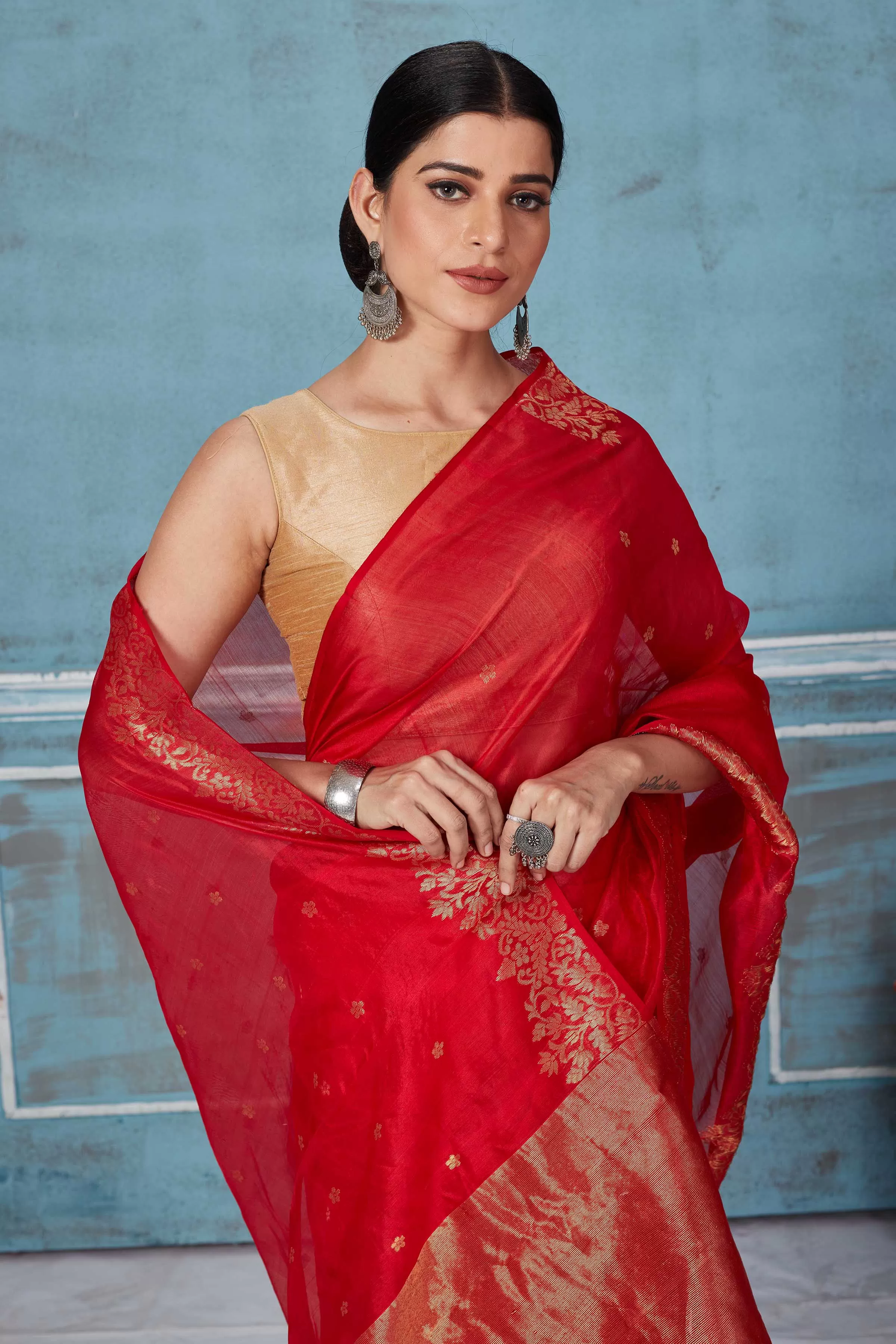 92A163 Red Pattu Silk Saree With Hand Woven Border