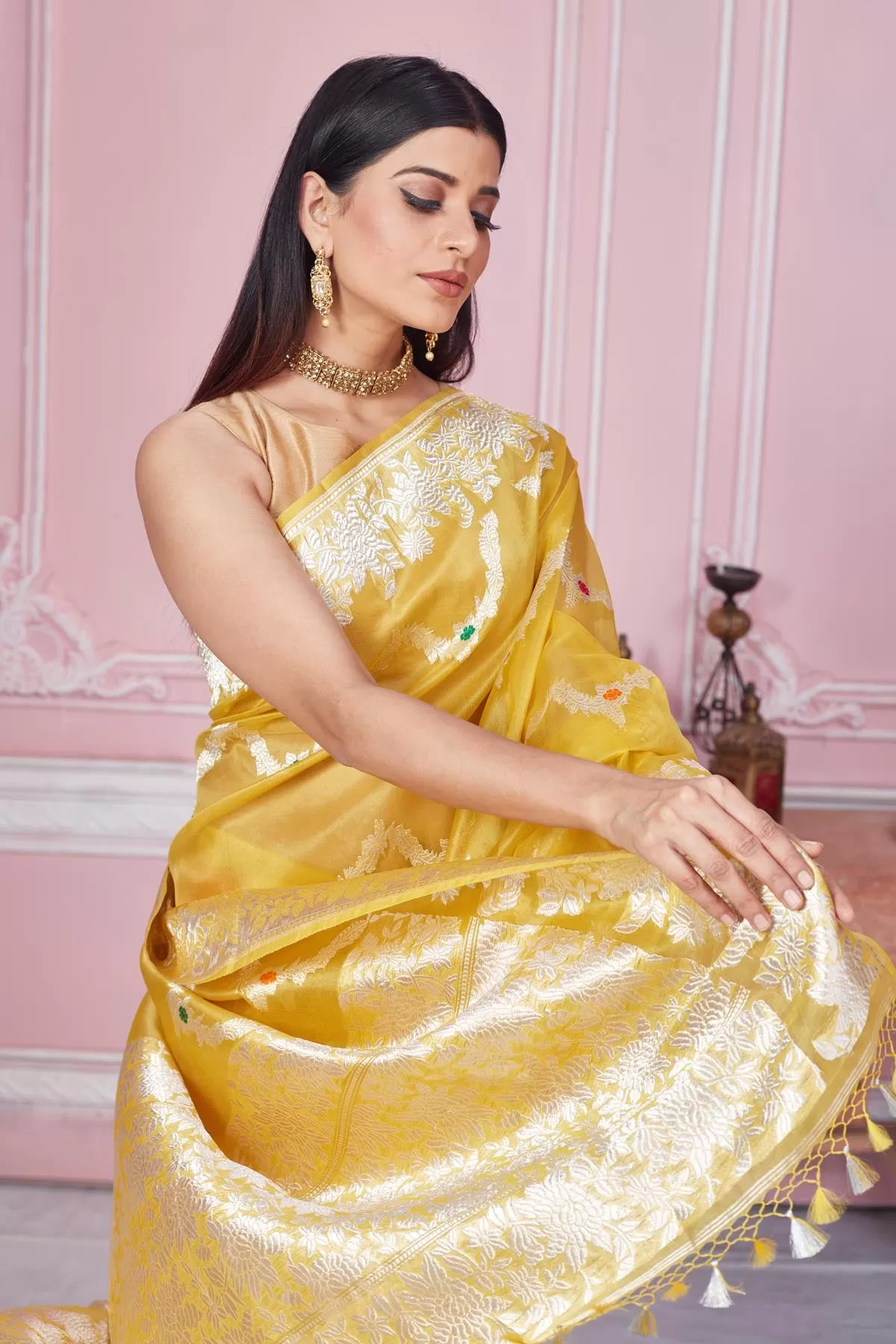 92A188 Yellow Banarasi Saree with Zari Minakari Work