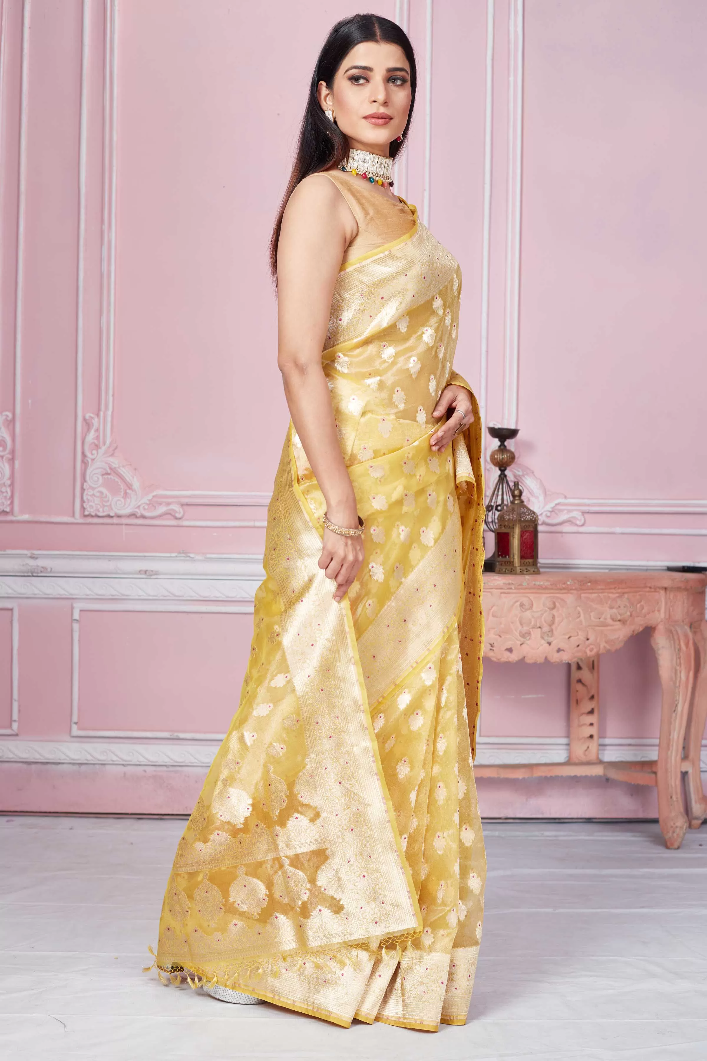 92A274 Yellow Banarasi Saree With Zari Minakari Buta