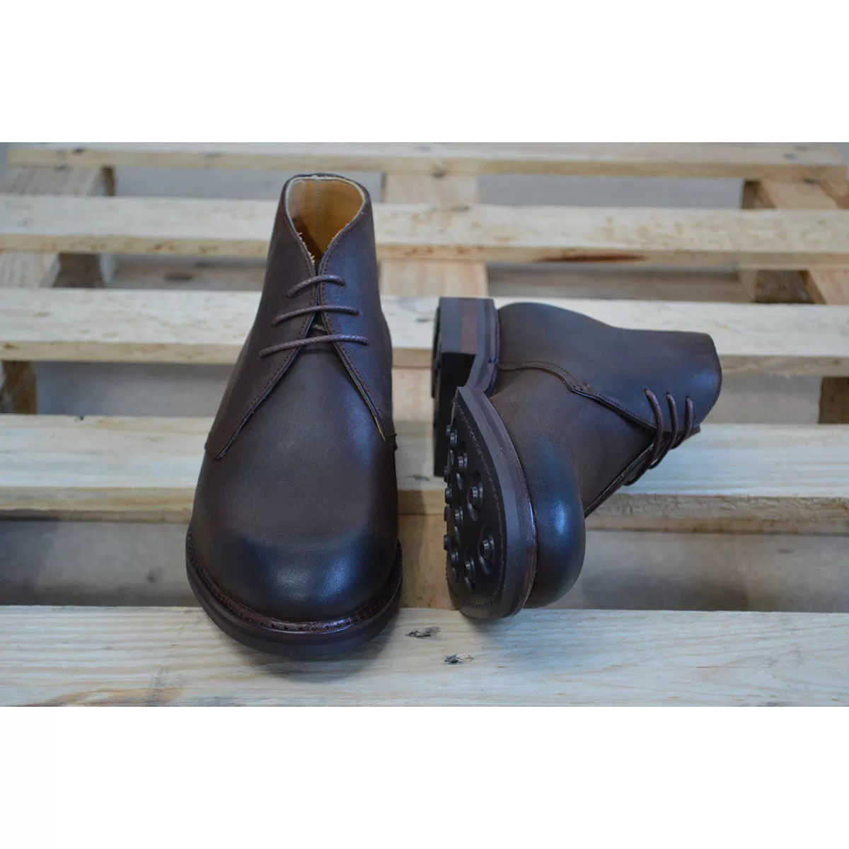 Berwick 1707 Chukka Boot (320) - Waxy Commander Snuff