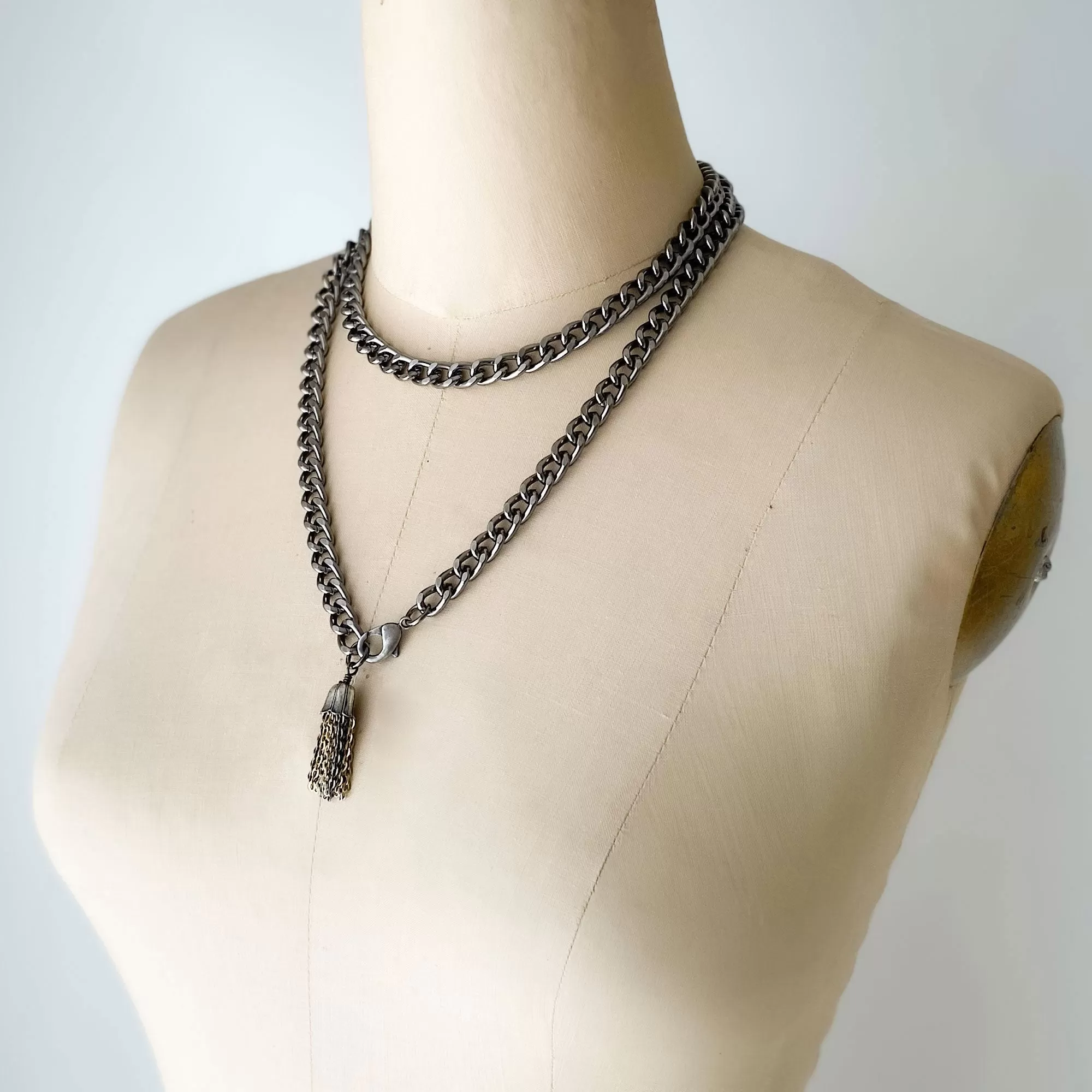 CLARISSA gun metal lightweight chain belt