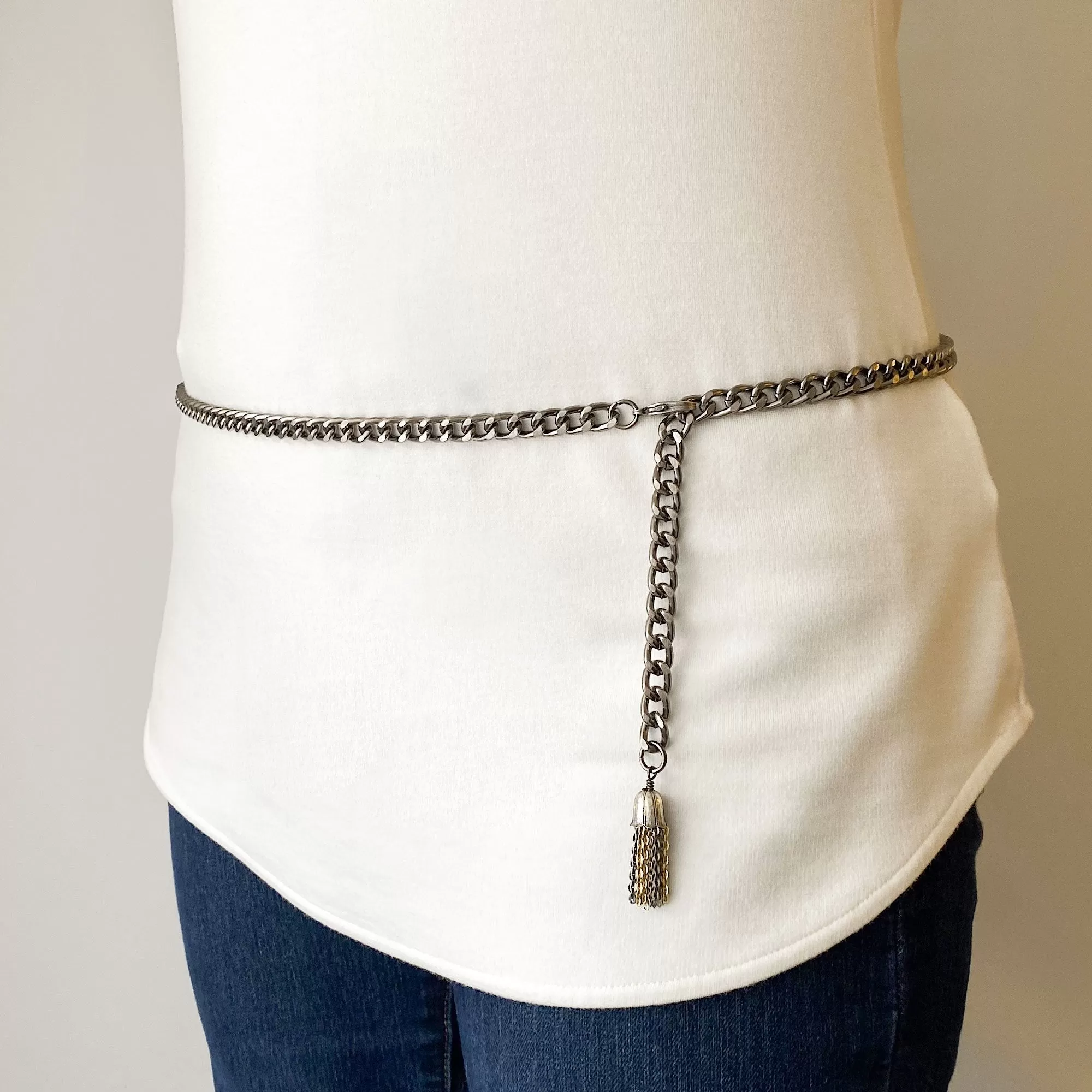 CLARISSA gun metal lightweight chain belt