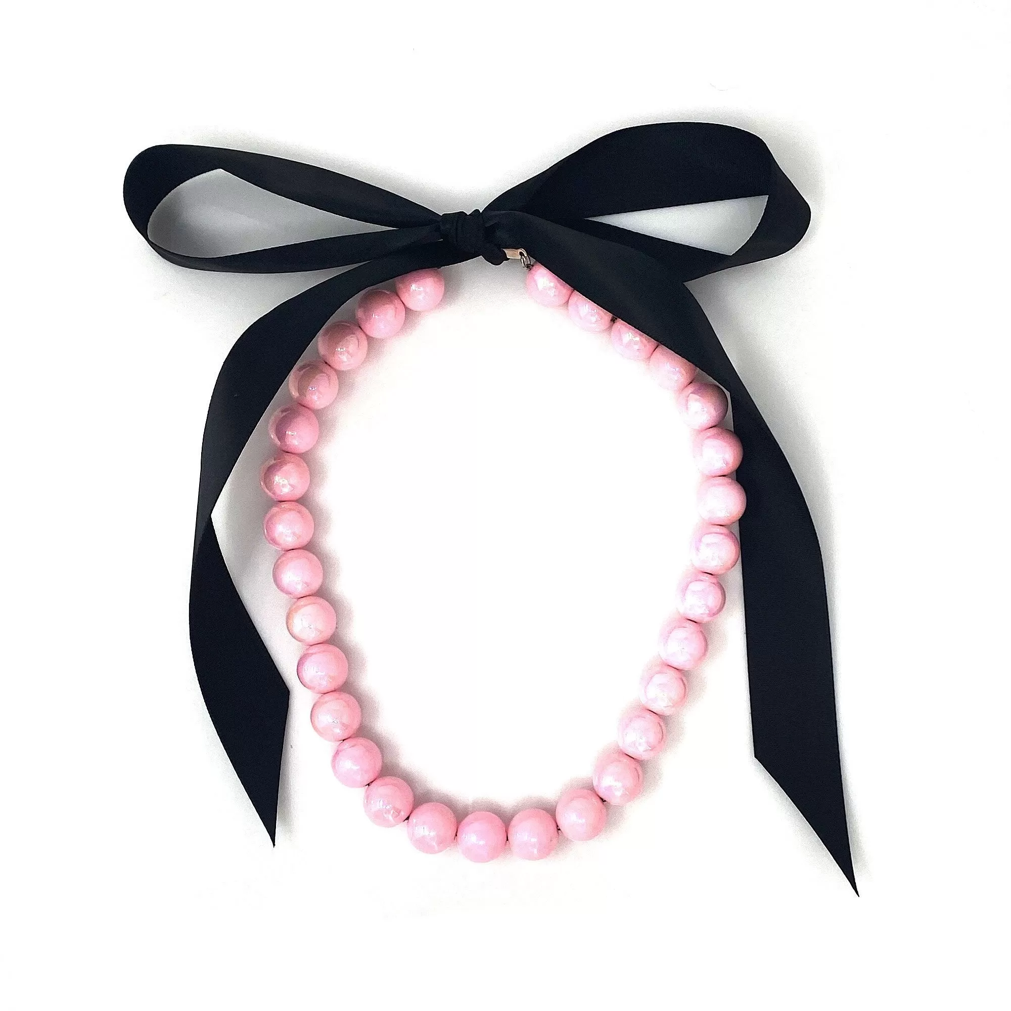 DELORES pearl ribbon necklace (more pearl colours available)