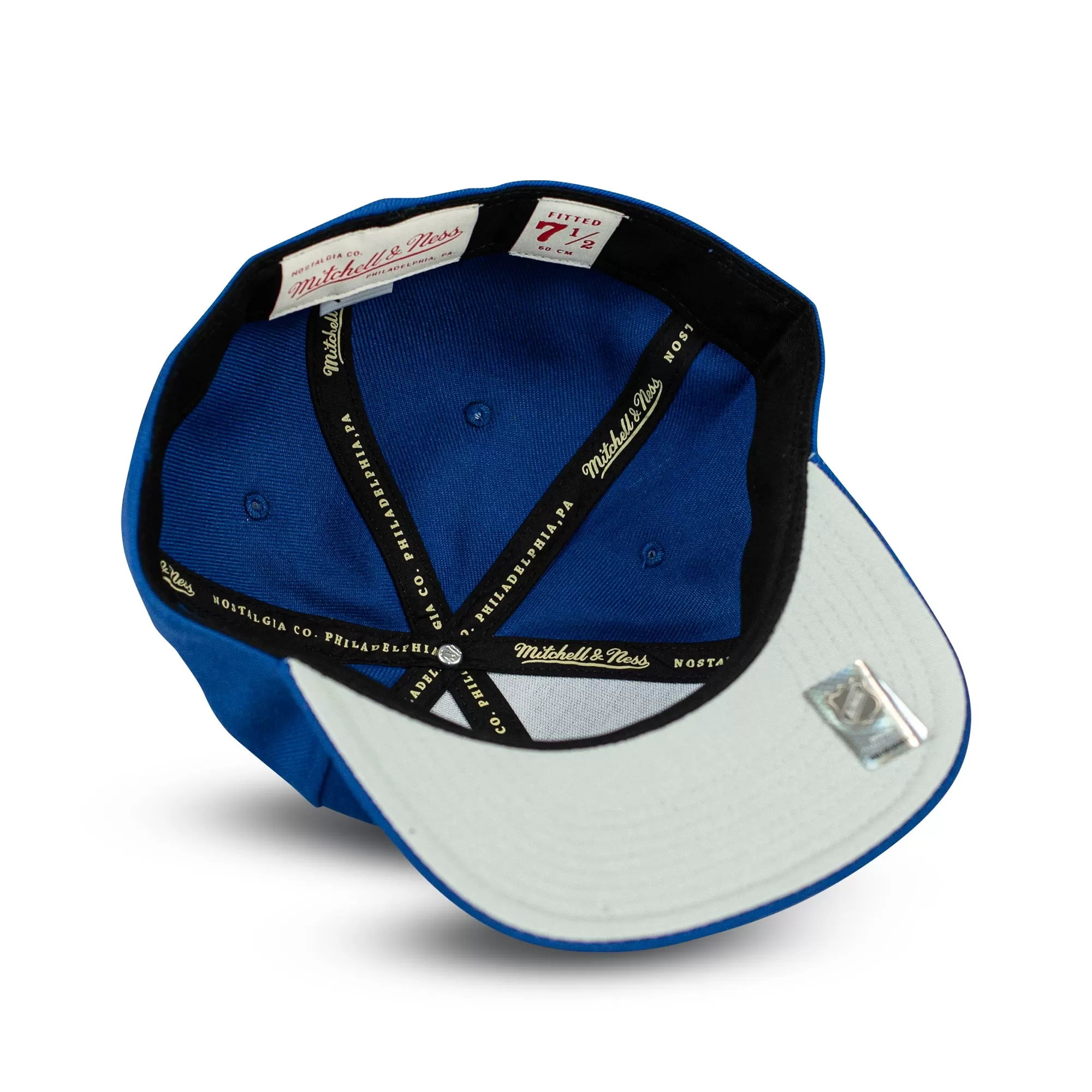 Maple Leafs Mitchell & Ness Men's Team Ground Fitted Hat - BLUE