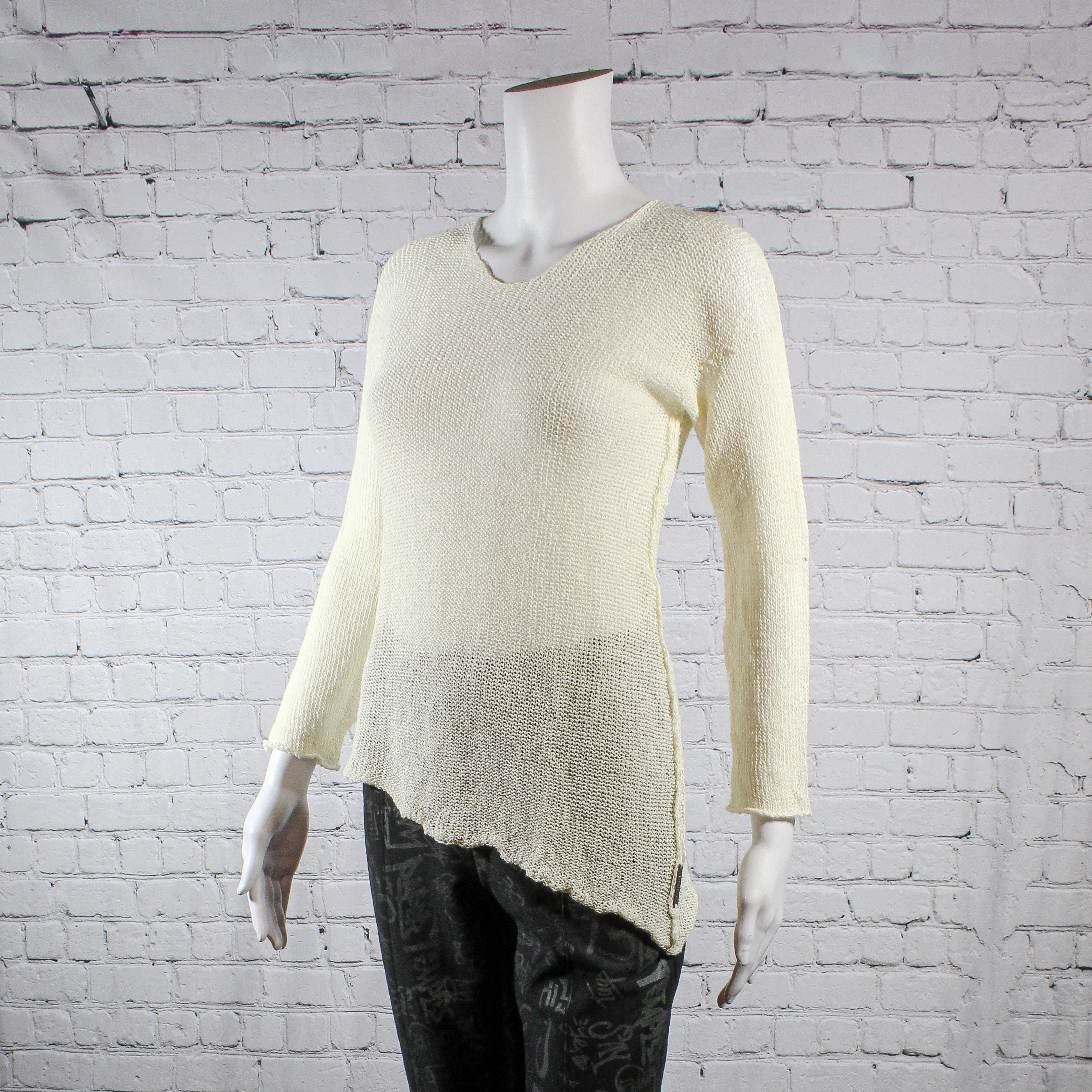 NEW! Julia Pullover Top in Raffia by Paper Temples