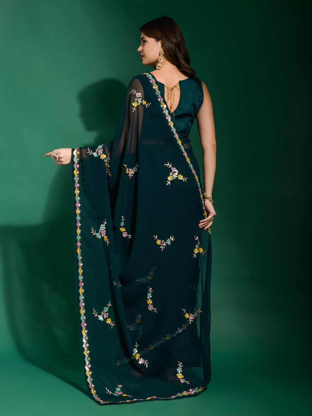 Odette Women Dark Green Georgette Saree With Unstitched Blouse