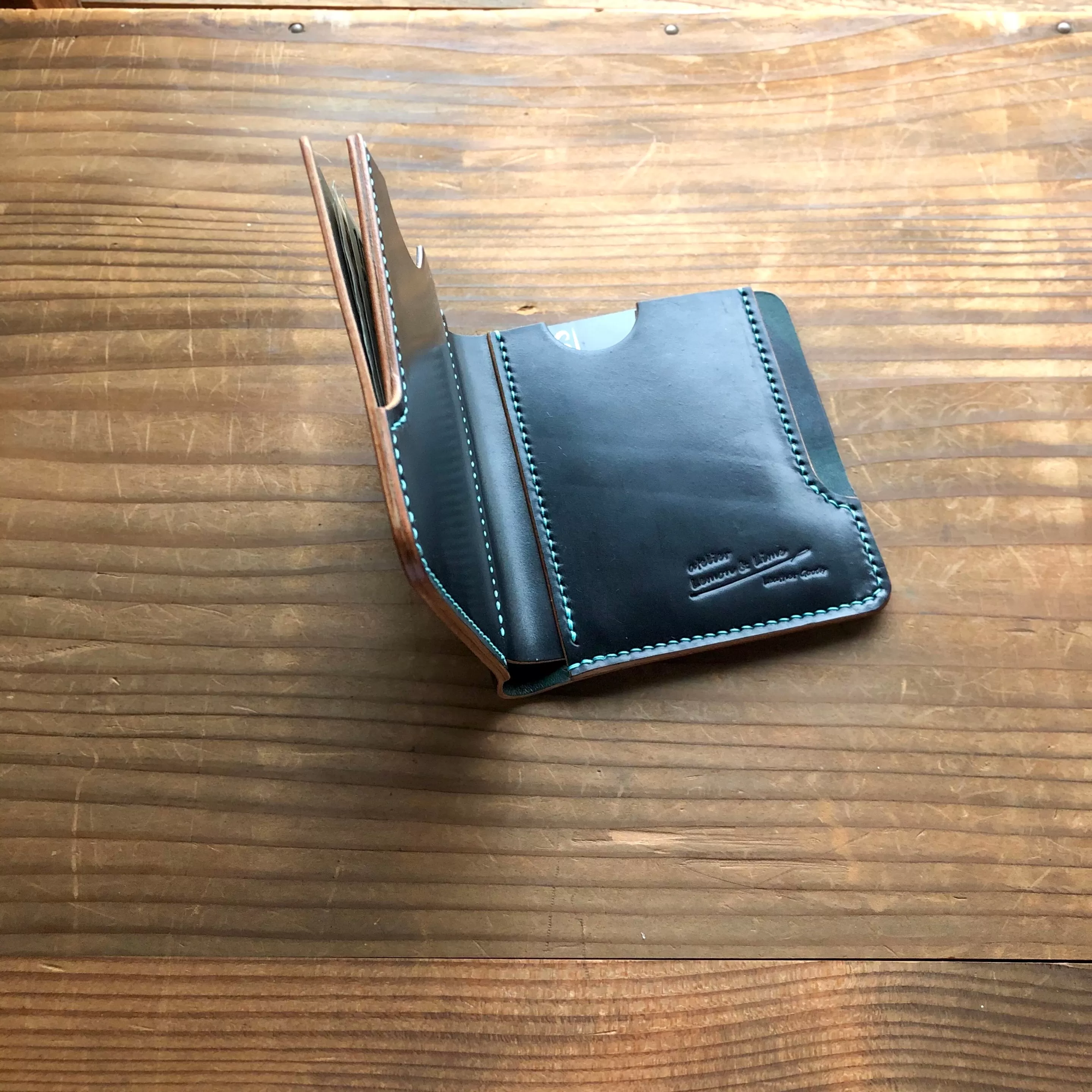 Shell Wallet / Simple / Slim Bifold【Horween】シェルコードバンの薄めの二折り財布