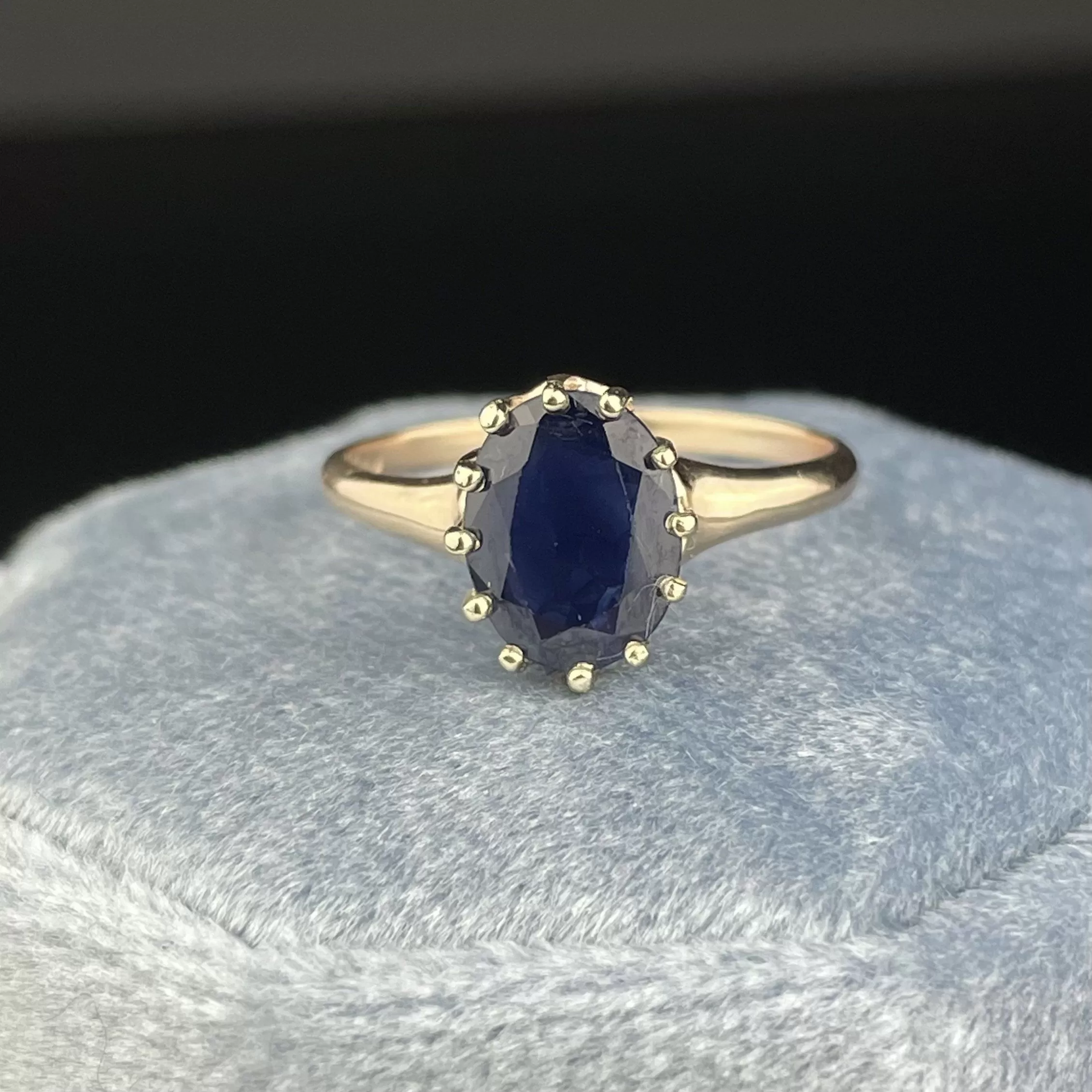 Vintage 10K Gold Oval Blue Sapphire Solitaire Ring, Sz 7 1/4