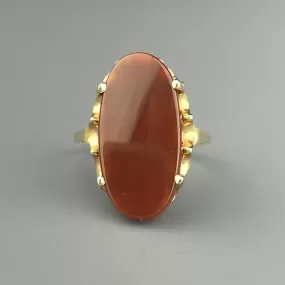 Vintage 14K Gold Oval Carnelian Signet Style Ring, Sz 7