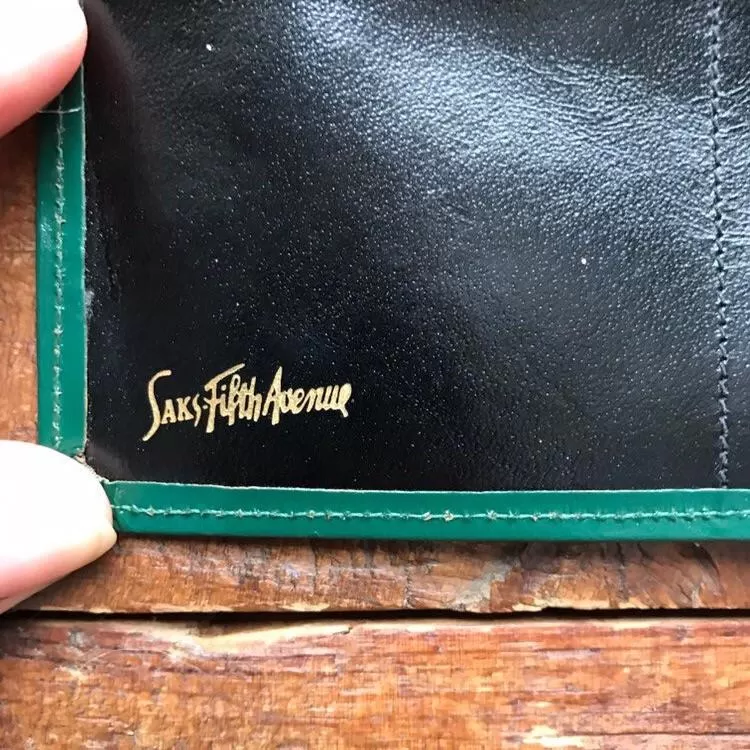 Vintage Leather Clutch / Wallet from Saks Fifth Avenue with built in Timer. Forest Green Leather.